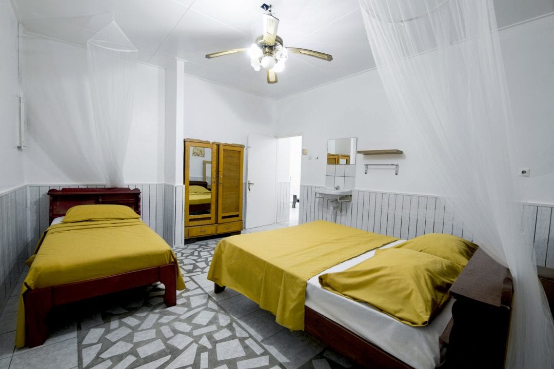 Vakantiehuis Suriname Slaapkamer groot 1