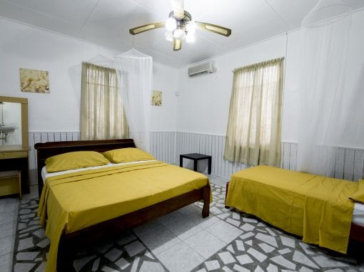 Vakantiehuis Suriname Slaapkamer groot 4